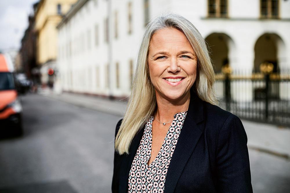 Annika Lasmarias